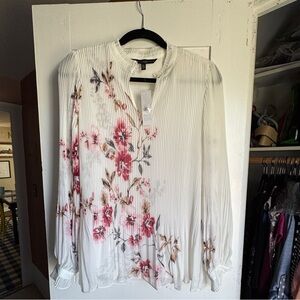 White House black market cream/floral blouse NWT